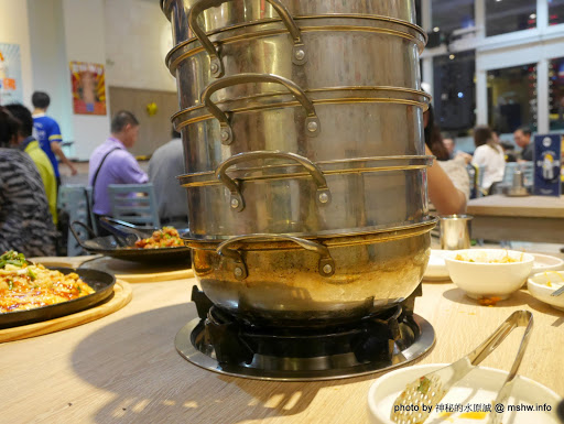 【食記】台中釜山珍妮佛.韓國九層海鮮塔 Pusan Jennifer文心加盟1號店@西屯捷運BRT市政府 : 鮮味滿滿!仙女下凡有看頭? 區域 午餐 台中市 捷運美食MRT&BRT 新聞與政治 晚餐 海鮮 火鍋/鍋物 西屯區 試吃試用業配文 鐵板料理 韓式 飲食/食記/吃吃喝喝 
