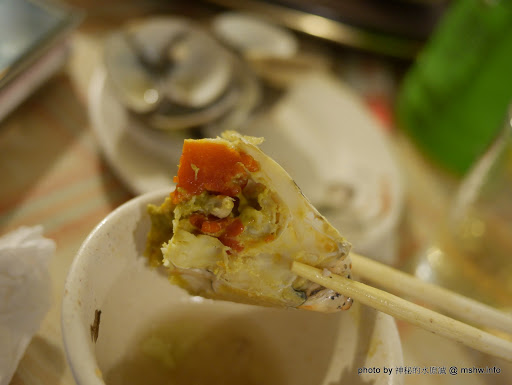 【食記】台中獅兄弟風味小酒館-柳川總店@西區教育大學&全球影城&中華夜市 : 食材新鮮,口味不過鹹,喝酒聚餐的好所在...希望不要再有鐵絲出現在螃蟹裡了! 中式 區域 午餐 台中市 台式 合菜 咖哩 小吃 居酒屋 晚餐 海鮮 炒飯 西區 酒類 鐵板料理 飲食/食記/吃吃喝喝 