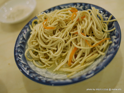 【食記】台中Jheng yun 正筠小籠湯包-台中店@西區 : 正宗湯包承鼎泰,筠汁入味賽北京...品質與美味值得一試! 中式 包子類 區域 午餐 台中市 台式 合菜 小吃 晚餐 西區 輕食 飲食/食記/吃吃喝喝 麵食類 