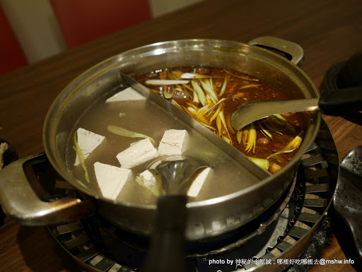 【食記】台中麻辣人家火鍋店@北區五常街-中國醫大&中正公園 : 整體表現物有所值,真的會辣的麻辣鍋! 中式 北區 區域 午餐 台中市 宵夜 晚餐 火鍋/鍋物 飲食/食記/吃吃喝喝 麻辣 