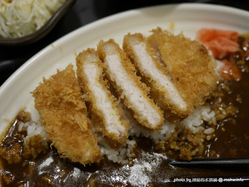 【食記】台中旨かつ本舖-かつQ 旨日式豬排-勝Q@西屯大遠百-捷運BRT新光/遠百 : 伊勢路姊妹店,料好實在口味佳, 可惜質感有點弱掉了...趕快改善吧!! 區域 午餐 台中市 咖哩 定食 捷運美食MRT&BRT 日式 晚餐 蓋飯/丼飯 西屯區 豬排 飲食/食記/吃吃喝喝 
