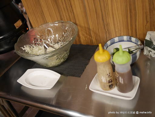 【食記】台中旨かつ本舖-かつQ 旨日式豬排-勝Q@西屯大遠百-捷運BRT新光/遠百 : 伊勢路姊妹店,料好實在口味佳, 可惜質感有點弱掉了...趕快改善吧!! 區域 午餐 台中市 咖哩 定食 捷運美食MRT&BRT 日式 晚餐 蓋飯/丼飯 西屯區 豬排 飲食/食記/吃吃喝喝 