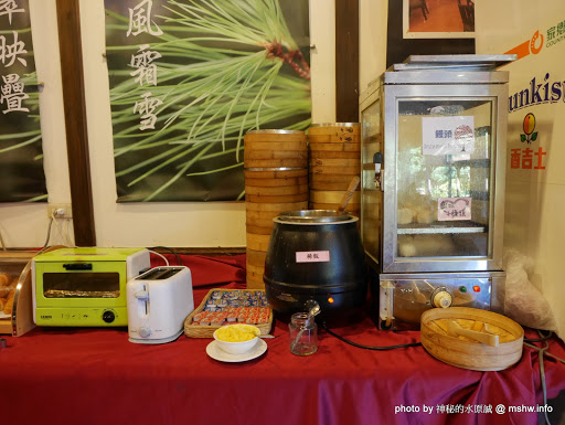 【景點】南投禪與松休閒養身會館@水里 : 最後的秘境?! 私人招待所變身檜木屋度假山莊 住宿 區域 南投縣 新聞與政治 旅行 旅館 景點 未分類 水里鄉 渡假村 試吃試用業配文 