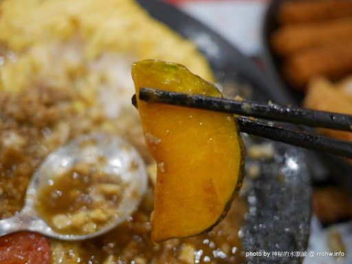【食記】台中王子咖哩第一卷@龍井東海夜市商圈 : 新醬料心享受...來自野島家的咖哩王子紀念特別店 DIY料理 冰品 冰淇淋 區域 午餐 台中市 日式 晚餐 蓋飯/丼飯 蛋包飯 豬排 輕食 速食 飲食/食記/吃吃喝喝 龍井區 