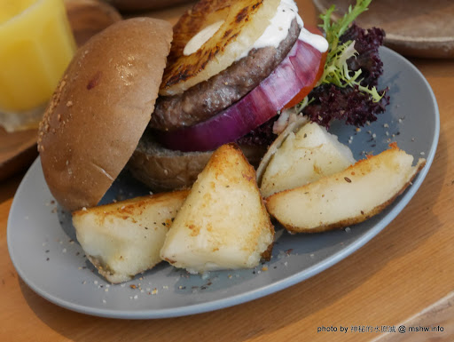 【食記】台北Pond Burger Cafe 早午餐.漢堡.輕食@信義國際會議中心&世界貿易中心-捷運MRT台北101/世貿 : 食材新鮮,口味創新,下午茶也能享受美味私房漢堡 下午茶 信義區 區域 午餐 台北市 咖啡簡餐 捷運美食MRT&BRT 早餐 晚餐 漢堡 甜點 糕餅烘培 美式 西式 輕食 飲食/食記/吃吃喝喝 