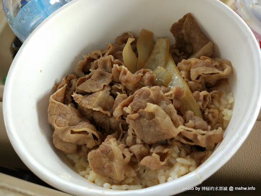 【食記】柬埔寨金邊吉野家 yoshinoya@ភ្នំពេញ金邊國際機場 : 口味水準與日本一致,台灣的是在賣三小... 區域 午餐 定食 日式 早餐 柬埔寨(Cambodia) 蓋飯/丼飯 金邊 飲食/食記/吃吃喝喝 