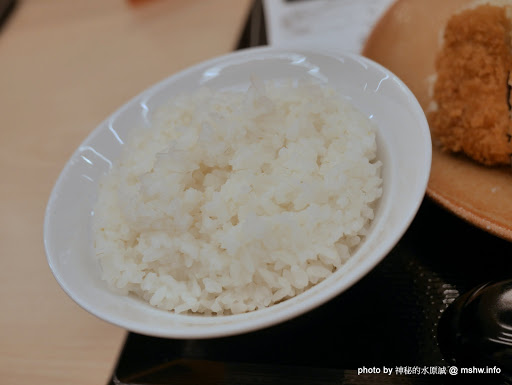 【食記】台北KATSUYA かつや 吉豚屋-HOYII北車站@中正-捷運MRT台北車站 : 美味平價,口感實在的日式炸豬排 中正區 區域 午餐 台北市 定食 捷運美食MRT&BRT 日式 晚餐 蓋飯/丼飯 豬排 飲食/食記/吃吃喝喝 