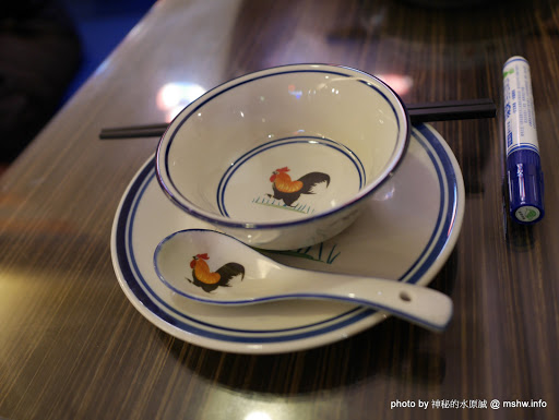 【食記】台中帥鍋冰室港式懷舊茶餐廳 Handsome Drink@西屯捷運BRT澄清醫院 : 從高潮的咖哩轉化為地道的港式料理,份量多些會更美好! 下午茶 冰品 區域 午餐 台中市 咖哩 咖啡簡餐 捷運美食MRT&BRT 晚餐 河粉 港式 熱炒 茶類 茶餐廳 西屯區 輕食 飲食/食記/吃吃喝喝 麵食類 