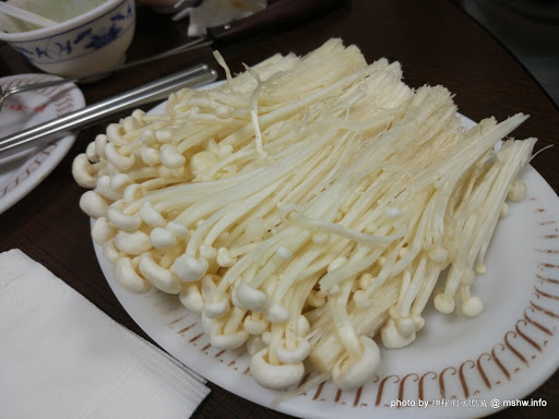 【食記】台中嵐田麻辣鴛鴦火鍋@北區中國醫藥大學&中友百貨&中正公園 : 前台北寧記五常店, 令人懷念的麻辣鍋吃到飽 冰淇淋 北區 區域 午餐 台中市 吃到飽 晚餐 海鮮 火鍋/鍋物 飲食/食記/吃吃喝喝 