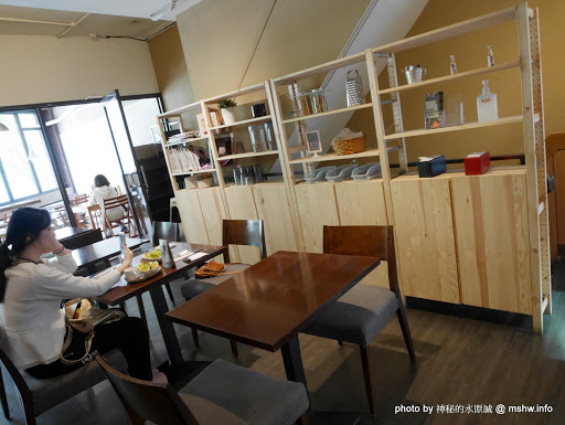 【食記】台北Pond Burger Cafe 早午餐.漢堡.輕食@信義國際會議中心&世界貿易中心-捷運MRT台北101/世貿 : 食材新鮮,口味創新,下午茶也能享受美味私房漢堡 下午茶 信義區 區域 午餐 台北市 咖啡簡餐 捷運美食MRT&BRT 早餐 晚餐 漢堡 甜點 糕餅烘培 美式 西式 輕食 飲食/食記/吃吃喝喝 