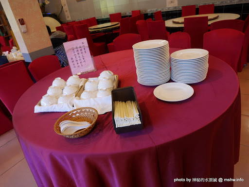 【景點】南投禪與松休閒養身會館@水里 : 最後的秘境?! 私人招待所變身檜木屋度假山莊 住宿 區域 南投縣 新聞與政治 旅行 旅館 景點 未分類 水里鄉 渡假村 試吃試用業配文 