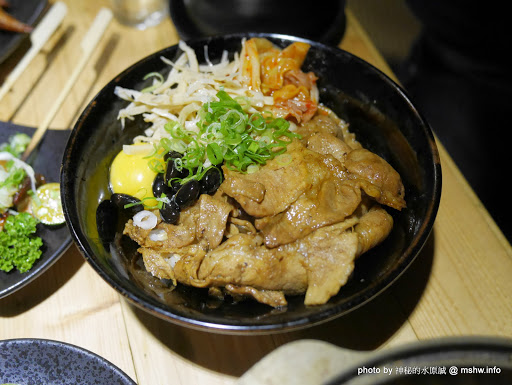 【食記】台中澤多海鮮燒烤板屋Sawata@西區英才公園-捷運BRT中正國小 : 口味一定, 質感路線日式燒烤居酒屋 串燒 區域 台中市 宵夜 居酒屋 捷運美食MRT&BRT 日式 晚餐 海鮮 火鍋/鍋物 燒烤/燒肉 西區 酒類 飲食/食記/吃吃喝喝 