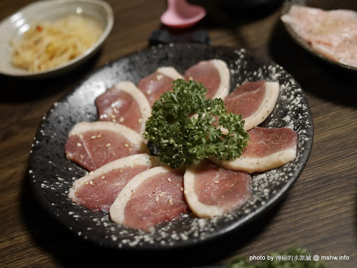 【食記】台中Iwate 岩手日式炭火燒肉@南屯公益路燒肉-捷運MRT溝仔墘 : 全程桌邊服務,肉質與技術兼具的巷弄美味 區域 南屯區 台中市 和牛 宵夜 居酒屋 捷運美食MRT&BRT 日式 晚餐 燒烤/燒肉 飲食/食記/吃吃喝喝 