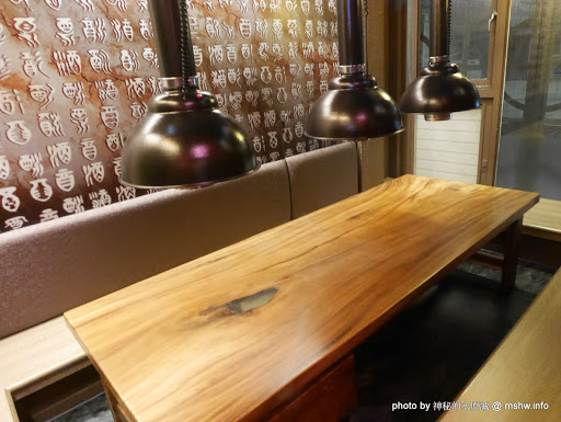 【食記】台中店小二串燒vs燒肉&異國料理(忠明店) BBQ&Cuisine&Beers@西區向上市場&開原橋 : 大隱隱於市, 口味實在真功夫, 晚餐時段也能心滿意足!! 中式 串燒 區域 台中市 台式 合菜 宵夜 小吃 居酒屋 川菜 日式 晚餐 泰式 漢堡 烤雞 無國界 燒烤/燒肉 蒙古料理 西區 韓式 飲食/食記/吃吃喝喝 鴨肉 