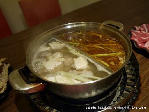 【食記】台中麻辣人家火鍋店@北區五常街-中國醫大&中正公園 : 整體表現物有所值,真的會辣的麻辣鍋! 中式 北區 區域 午餐 台中市 宵夜 晚餐 火鍋/鍋物 飲食/食記/吃吃喝喝 麻辣 