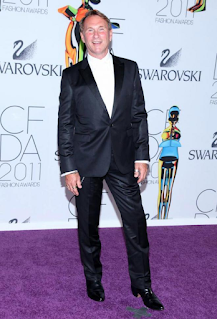 Hal Rubenstein Net Worth, Income, Salary, Earnings, Biography, How much money make? Hal Rubenstein Net Worth, Income, Salary, Earnings, Biography, How much money make?