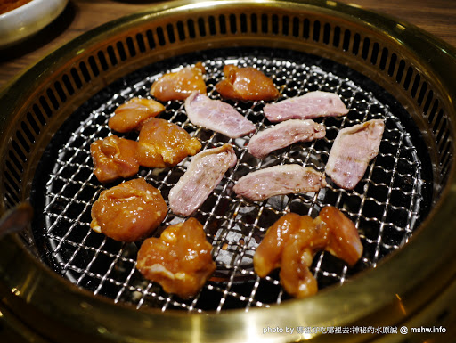【食記】台中茶六燒肉堂-台中朝富店@西屯朝馬CBD&秋紅谷 : 輕井澤燒肉力作? 豬的種類建議可以再多些 下午茶 區域 午餐 台中市 宵夜 日式 晚餐 燒烤/燒肉 西屯區 飲食/食記/吃吃喝喝 