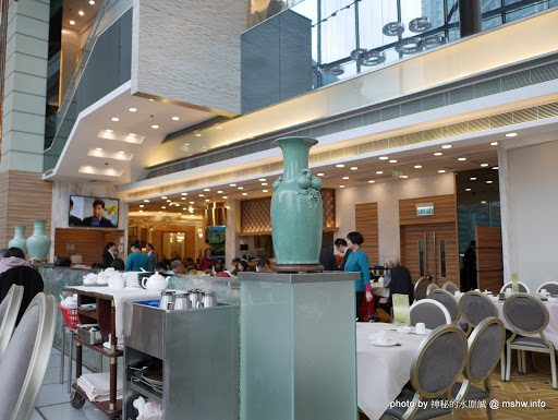 【食記】香港聯邦皇宮東涌店 Federal Palace@地鐵東涌站-東薈城名店倉 : 發現鼎泰豐的秘密? 口味不差, 但服務實在是不敢恭維 中式 包子類 區域 午餐 合菜 捷運美食MRT&BRT 早餐 晚餐 東湧 海鮮 港式 粥&稀飯 飲食/食記/吃吃喝喝 香港(Hong Kong) 