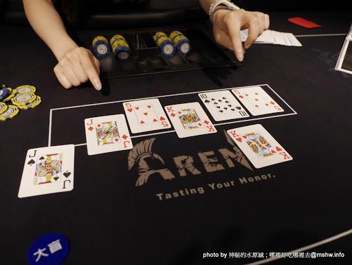 【食記】台中ARENA遊戲主題餐廳-華人德州樸克俱樂部台中辦事處 Chinese texas hold'em poker club@西區萬壽棒球場&文心森林公園 : 德州樸克,從來都不是一個人的遊戲 Anime & Comic & Game Board Game 區域 台中市 咖啡簡餐 嗜好 娛樂 宵夜 排餐 新聞與政治 晚餐 牛排 西區 試吃試用業配文 飲食/食記/吃吃喝喝 
