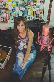 Kim Keyes Net Worth, Income, Salary, Earnings, Biography, How much money make? Kim Keyes Net Worth, Income, Salary, Earnings, Biography, How much money make?