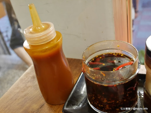 雙月食品社 養生美食台大醫院 湯清味美，料多到滿出來的捷運善導寺站附近的平價藥膳溫補首選！非凡電視推薦！外帶去探病或回家吃都很棒～超推麻油雞麵線、虱目魚肚蛤蜊雞湯、各式滷透透滷味跟肥嫩美味鮮蚵！ 中式料理 保養品分享 健康養身 飲食集錦 