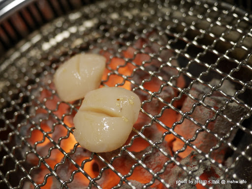 【食記】台中Iwate 岩手日式炭火燒肉@南屯公益路燒肉-捷運MRT溝仔墘 : 全程桌邊服務,肉質與技術兼具的巷弄美味 區域 南屯區 台中市 和牛 宵夜 居酒屋 捷運美食MRT&BRT 日式 晚餐 燒烤/燒肉 飲食/食記/吃吃喝喝 