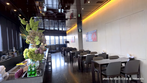 【食記】台中鼎盛Sky Lounge Bar@西屯老虎城&鼎盛BHW Roof 37-捷運BRT秋紅谷 : 環境舒適,餐點美味平實,不同取向的頂餐廳... 下午茶 區域 午餐 台中市 咖啡簡餐 捷運美食MRT&BRT 早餐 甜點 西屯區 西式 輕食 飲食/食記/吃吃喝喝 