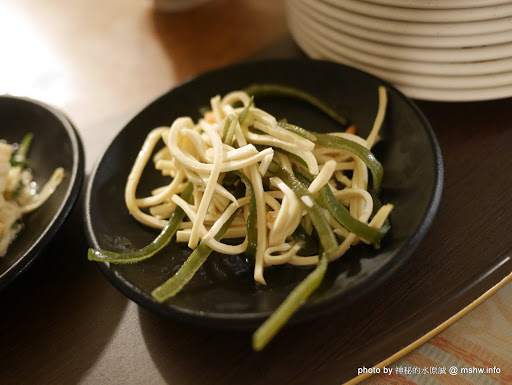 【食記】台中獅兄弟風味小酒館-柳川總店@西區教育大學&全球影城&中華夜市 : 食材新鮮,口味不過鹹,喝酒聚餐的好所在...希望不要再有鐵絲出現在螃蟹裡了! 中式 區域 午餐 台中市 台式 合菜 咖哩 小吃 居酒屋 晚餐 海鮮 炒飯 西區 酒類 鐵板料理 飲食/食記/吃吃喝喝 