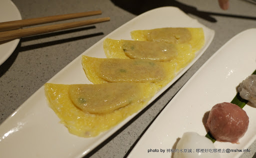 【食記】台中海底撈火鍋 HaidilaoTaiwan 教戰守則?@西屯大遠百-捷運BRT新光遠百 : 美甲.按摩.京劇變臉與貼心服務...這就是四川的餐飲業?不過價格都幫你加在菜單上了XD 中式 冰品 冰淇淋 區域 午餐 台中市 晚餐 海鮮 火鍋/鍋物 西屯區 飲食/食記/吃吃喝喝 麻辣 