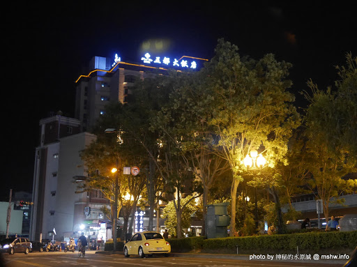 【食記】台中Grand City Hotel 五都大飯店-美馡西餐廳@豐原-台鐵TRA豐原站 : 食材用心,季節限定的質感創意套餐 住宿 區域 午餐 台中市 捷運美食MRT&BRT 排餐 旅館 晚餐 海鮮 烤雞 牛排 西式 豐原區 豬排 飲食/食記/吃吃喝喝 