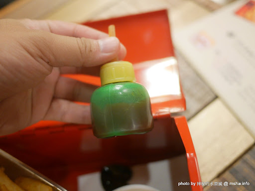 【食記】台中機器人餐廳?Robot Station 鐵皮駅飲食主題館@西區草悟道&經國大道 : 新裝潢新氣象,一同來享受美味的無國界創意料理 下午茶 區域 午餐 台中市 台式 披薩 晚餐 果汁 泰式 無國界 義式 西區 輕食 飲食/食記/吃吃喝喝 麵食類 