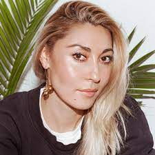 Fara Homidi Net Worth, Income, Salary, Earnings, Biography, How much money make? Fara Homidi Net Worth, Income, Salary, Earnings, Biography, How much money make?