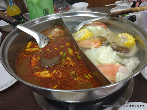 【食記】台中嵐田麻辣鴛鴦火鍋@北區中國醫藥大學&中友百貨&中正公園 : 前台北寧記五常店, 令人懷念的麻辣鍋吃到飽 冰淇淋 北區 區域 午餐 台中市 吃到飽 晚餐 海鮮 火鍋/鍋物 飲食/食記/吃吃喝喝 