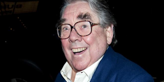 Ronnie Corbett Net Worth, Income, Salary, Earnings, Biography, How much money make?