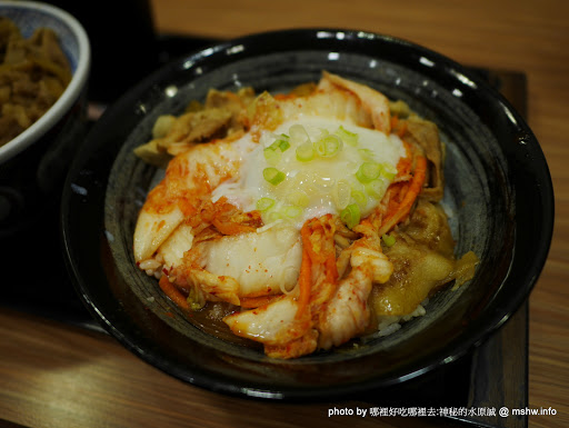 【食記】台中吉野家 Yoshinoya 公益店@西區草悟道&市民大道 : 經營多年的老字號空虛丼飯, 口味有進步, 可還是吃不飽 區域 午餐 台中市 咖哩 定食 宵夜 日式 晚餐 蓋飯/丼飯 西區 飲食/食記/吃吃喝喝 