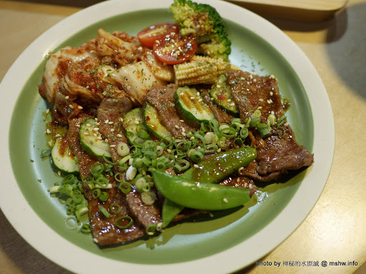 【食記】台中秋刀闘肥牛-極旨丼飯專賣店 SAURY&BEEF Restaurent＠西屯永豐棧酒店&大安公園-捷運BRT頂何厝 : 料理堅持與品質兼顧, 物超所值的海陸美味 區域 午餐 台中市 定食 捷運美食MRT&BRT 日式 晚餐 海鮮 牛排 蓋飯/丼飯 西屯區 雞排 飲食/食記/吃吃喝喝 