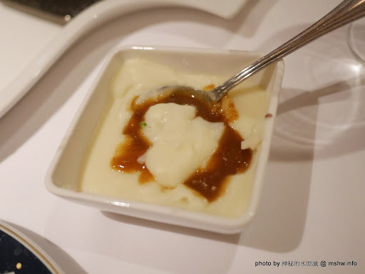【食記】台北The Riviera Hotel 歐華酒店地中海牛排館@中山捷運MRT中山國小 : 口感絕佳~45天熟成極黑神戶肋眼牛排套餐,定情約會的好地方! 下午茶 中山區 區域 午餐 台北市 和牛 婚宴 捷運美食MRT&BRT 排餐 新聞與政治 晚餐 熟成 美式 西式 試吃試用業配文 豬排 豬腳 雞肉捲 飲食/食記/吃吃喝喝 