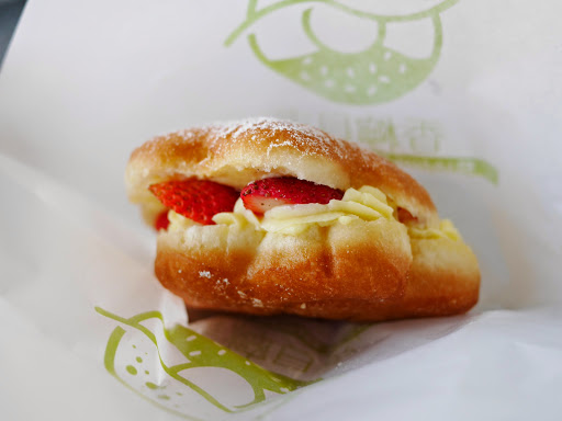 【食記】台中Siang Ning Beike Lemon Donuts 香檸貝克甜甜圈專賣店@南屯萬和宮 : 季節水果新鮮更對味? 烤的甜甜圈等你來體驗 下午茶 區域 午餐 南屯區 台中市 晚餐 甜點 糕餅烘培 蛋糕 輕食 飲食/食記/吃吃喝喝 