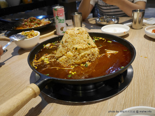 【食記】台中釜山珍妮佛.韓國九層海鮮塔 Pusan Jennifer文心加盟1號店@西屯捷運BRT市政府 : 鮮味滿滿!仙女下凡有看頭? 區域 午餐 台中市 捷運美食MRT&BRT 新聞與政治 晚餐 海鮮 火鍋/鍋物 西屯區 試吃試用業配文 鐵板料理 韓式 飲食/食記/吃吃喝喝 