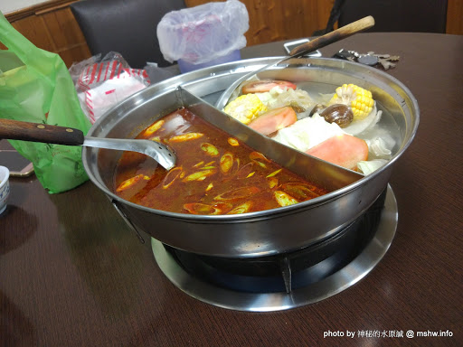 【食記】台中嵐田麻辣鴛鴦火鍋@北區中國醫藥大學&中友百貨&中正公園 : 前台北寧記五常店, 令人懷念的麻辣鍋吃到飽 冰淇淋 北區 區域 午餐 台中市 吃到飽 晚餐 海鮮 火鍋/鍋物 飲食/食記/吃吃喝喝 