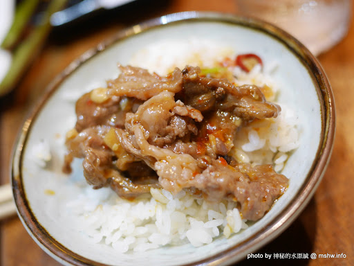 【食記】台中店小二串燒vs燒肉&異國料理(忠明店) BBQ&Cuisine&Beers@西區向上市場&開原橋 : 大隱隱於市, 口味實在真功夫, 晚餐時段也能心滿意足!! 中式 串燒 區域 台中市 台式 合菜 宵夜 小吃 居酒屋 川菜 日式 晚餐 泰式 漢堡 烤雞 無國界 燒烤/燒肉 蒙古料理 西區 韓式 飲食/食記/吃吃喝喝 鴨肉 