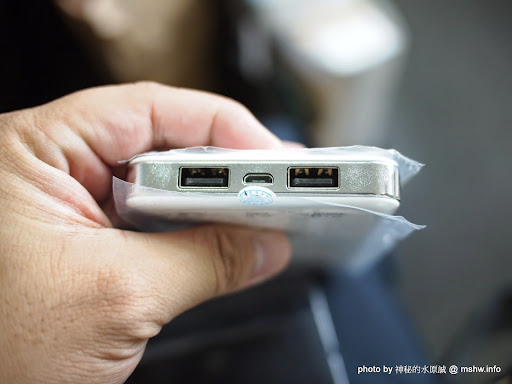 【數位3C】真的有兩萬嗎? Wireless Power Bank T-200b - Qi&WPC無線充電標準,20000mAh鋰聚合物行動電源開箱,拆解與心得 3C/資訊/通訊/網路 新聞與政治 硬體 行動電話 開箱 