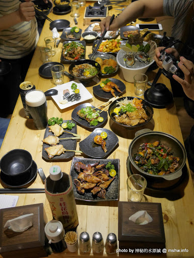 【食記】台中澤多海鮮燒烤板屋Sawata@西區英才公園-捷運BRT中正國小 : 口味一定, 質感路線日式燒烤居酒屋 串燒 區域 台中市 宵夜 居酒屋 捷運美食MRT&BRT 日式 晚餐 海鮮 火鍋/鍋物 燒烤/燒肉 西區 酒類 飲食/食記/吃吃喝喝 