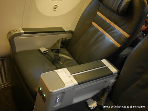 【景點】Scoot ScootBiz of TZ202 酷航商務艙 : 來自新加坡的低成本(LCC)航空公司, 加值一點點就能舒服許多呢!! 區域 地區導覽指南 新加坡(Singapore) 旅行 旅行注意事項 景點 