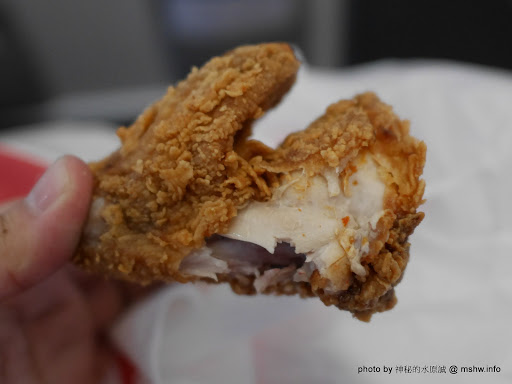【食記】香港大力水手炸雞 Popeyes Chicken & Biscuits Louusuana Kitchen @香港赤鱲角國際機場 : 不放過久的話味道相信會比較好...>< 下午茶 區域 午餐 早餐 晚餐 炸雞 美式 速食 飲食/食記/吃吃喝喝 香港(Hong Kong) 