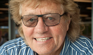 Bev Bevan Net Worth, Income, Salary, Earnings, Biography, How much money make?