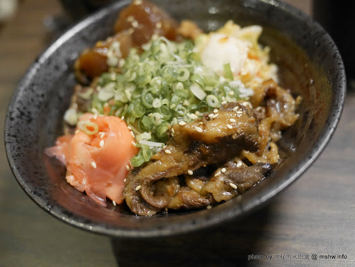【食記】台中Iwate 岩手日式炭火燒肉@南屯公益路燒肉-捷運MRT溝仔墘 : 全程桌邊服務,肉質與技術兼具的巷弄美味 區域 南屯區 台中市 和牛 宵夜 居酒屋 捷運美食MRT&BRT 日式 晚餐 燒烤/燒肉 飲食/食記/吃吃喝喝 