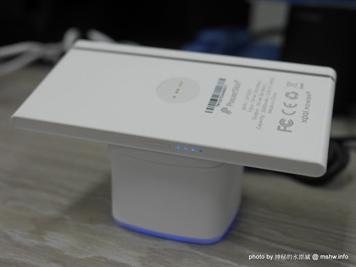 【數位3C】看不見,可是依舊存在! PowerSkin PowerTouch  Magconn 磁吸式無線充電系列, 行動電源組合 3C/資訊/通訊/網路 廣告 新聞與政治 硬體 行動電話 試吃試用業配文 通信 開箱 