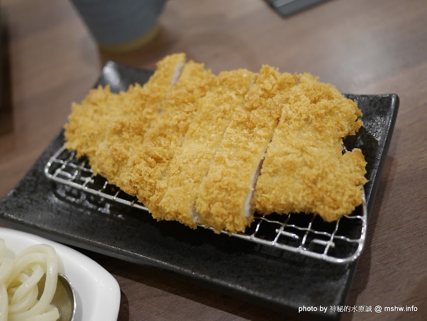 【食記】台中Xiong Fu Udon 熊富手打烏龍麵-台中店@西屯秋紅谷-捷運BRT秋紅谷 : 清爽順口Q彈有勁的美味冷麵, 炸物與小菜也不含糊,來自嘉義的日式手作料理 區域 午餐 台中市 定食 捷運美食MRT&BRT 日式 晚餐 炸雞 烏龍麵 西屯區 豬排 雞排 飲食/食記/吃吃喝喝 麵食類 