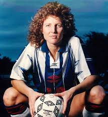 Michelle Akers Age, Wiki, Biography, Wife, Children, Salary, Net Worth, Parents Michelle Akers Age, Wiki, Biography, Wife, Children, Salary, Net Worth, Parents